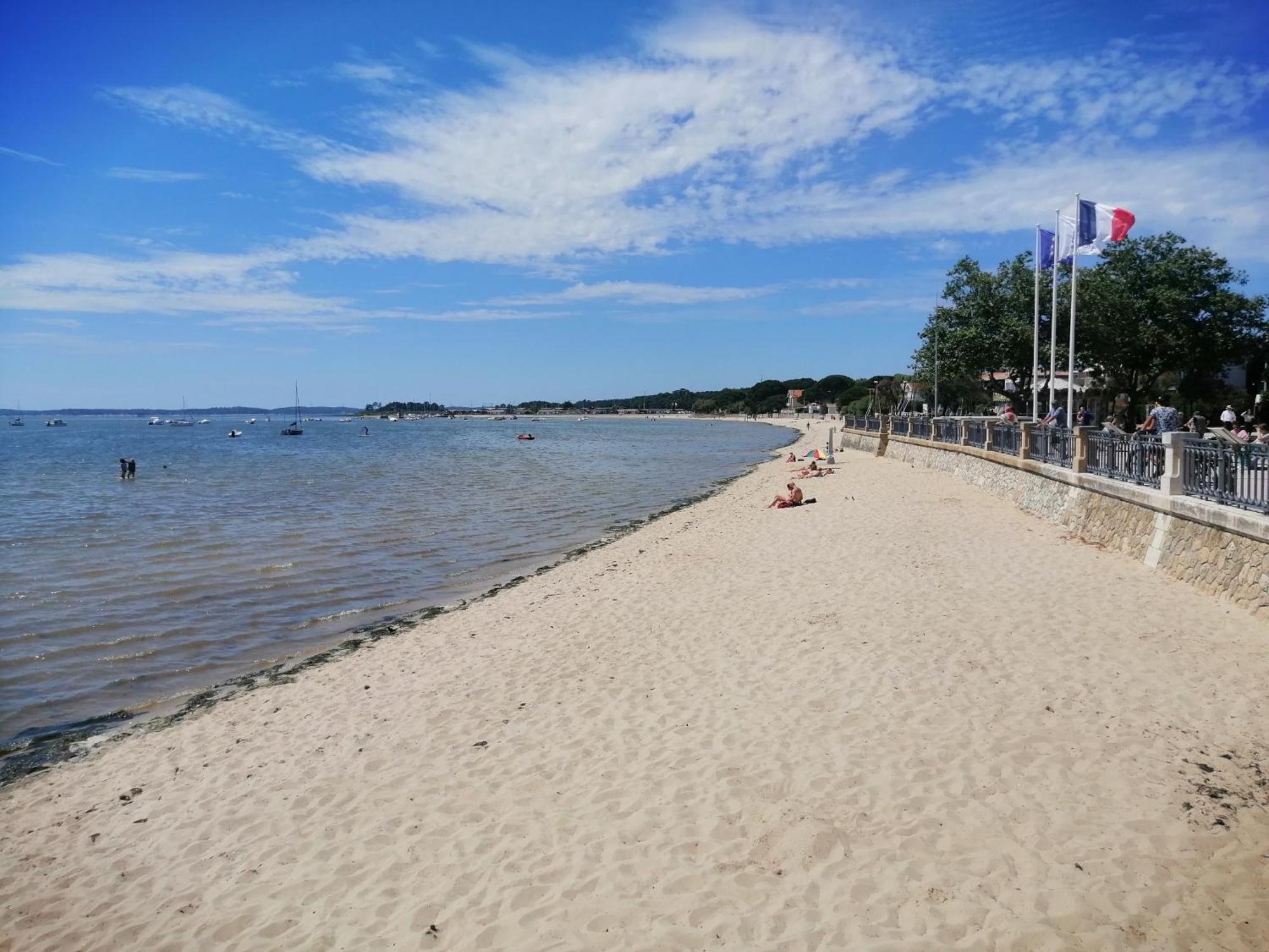 Villa Robert Shumann, A 700 M De La Plage Andernos-les-Bains Rum bild